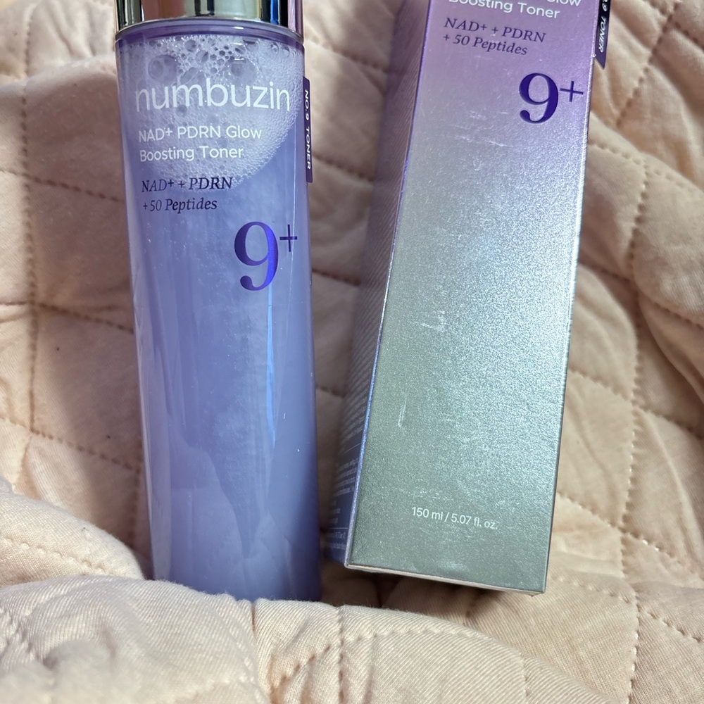Numbuzin 5 skin care set.